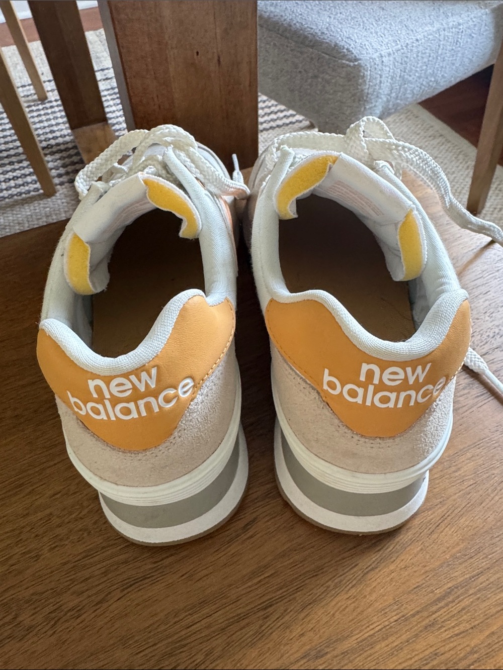 New Balance 574 Sneakers - Picture 2 of 8